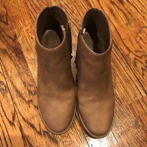 American eagle booties